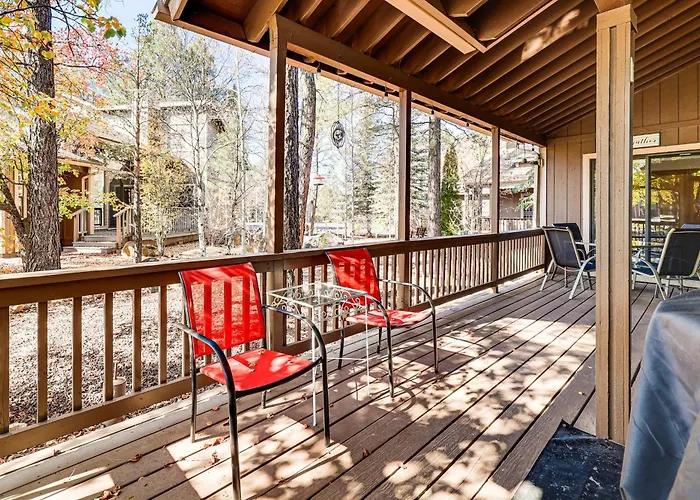 1 Mi To Golf Course: Wfh-friendly Pinetop Retreat Holiday home *