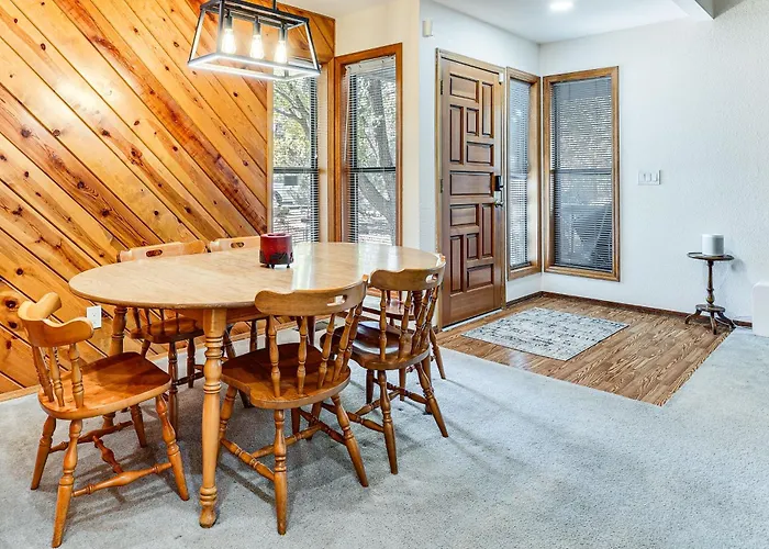 1 Mi To Golf Course: Wfh-friendly Pinetop Retreat