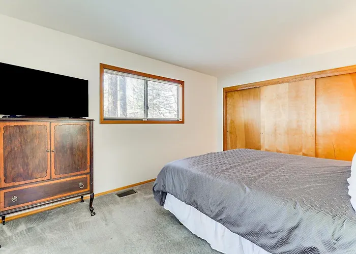 1 Mi To Golf Course: Wfh-friendly Pinetop Retreat Holiday home *
